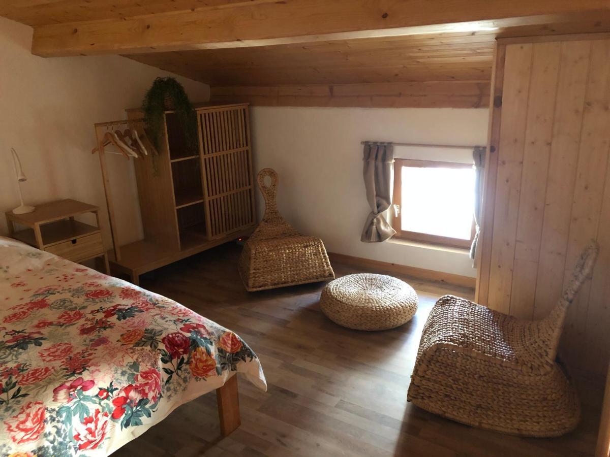 La Maisonnette Auvergnate Vertaizon Kültér fotó